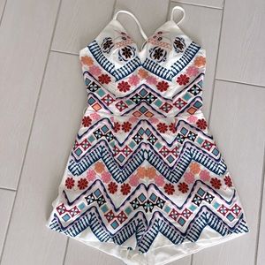 LUXXEL tropical romper